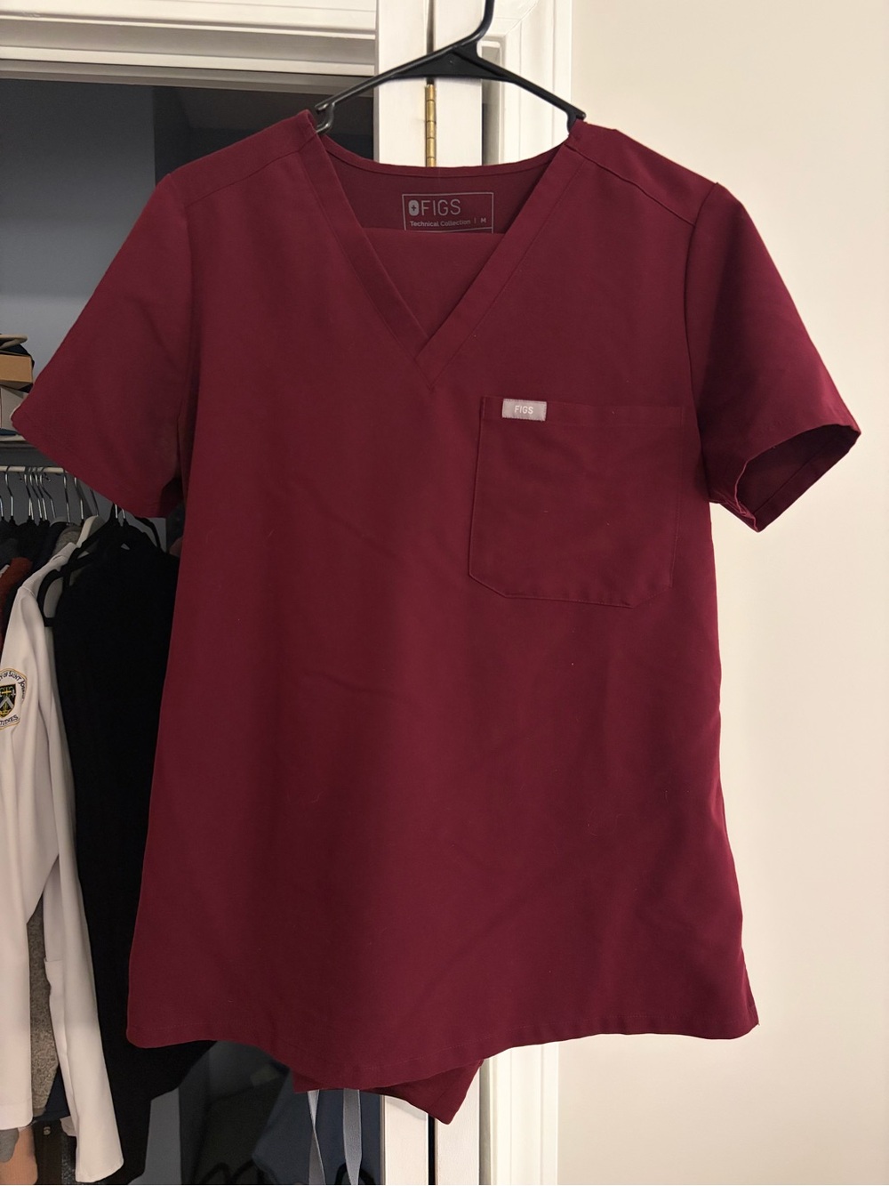 Figs Women's Scrub SET - Burgundy